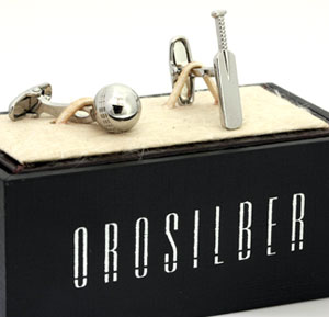Orosilber's Cricket Ball & Bat Cufflinks