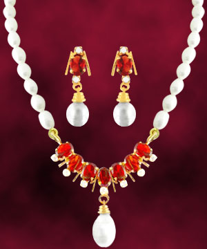 Jagdamba Pearl Pendant Set