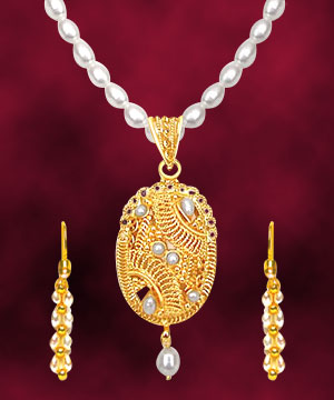 24kt Gold Plated Pendant & Freshwater Pearl Set